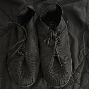 Men's Black Knit Sneakers